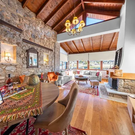 Le Mont - Your Private Mountain Retreat * Aráhova