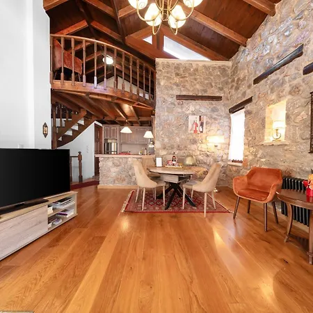 Casa de Férias Le Mont - Your Private Mountain Retreat *